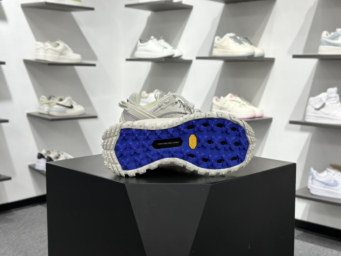 450 Moncler 蒙口 Trailgrip GTX 厚底系带耐磨低帮运动休闲鞋