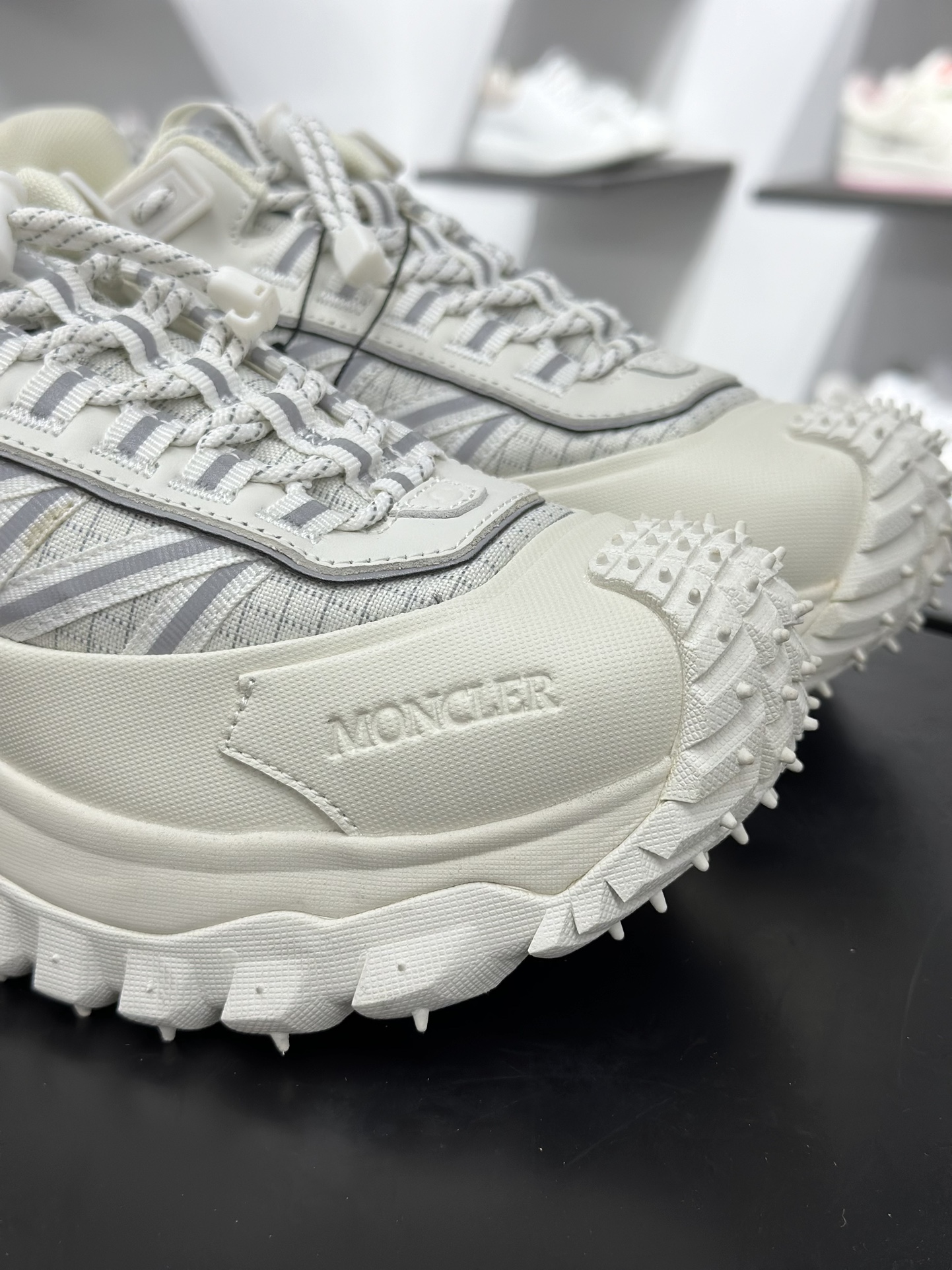 450 Moncler 蒙口 Trailgrip GTX 厚底系带耐磨低帮运动休闲鞋