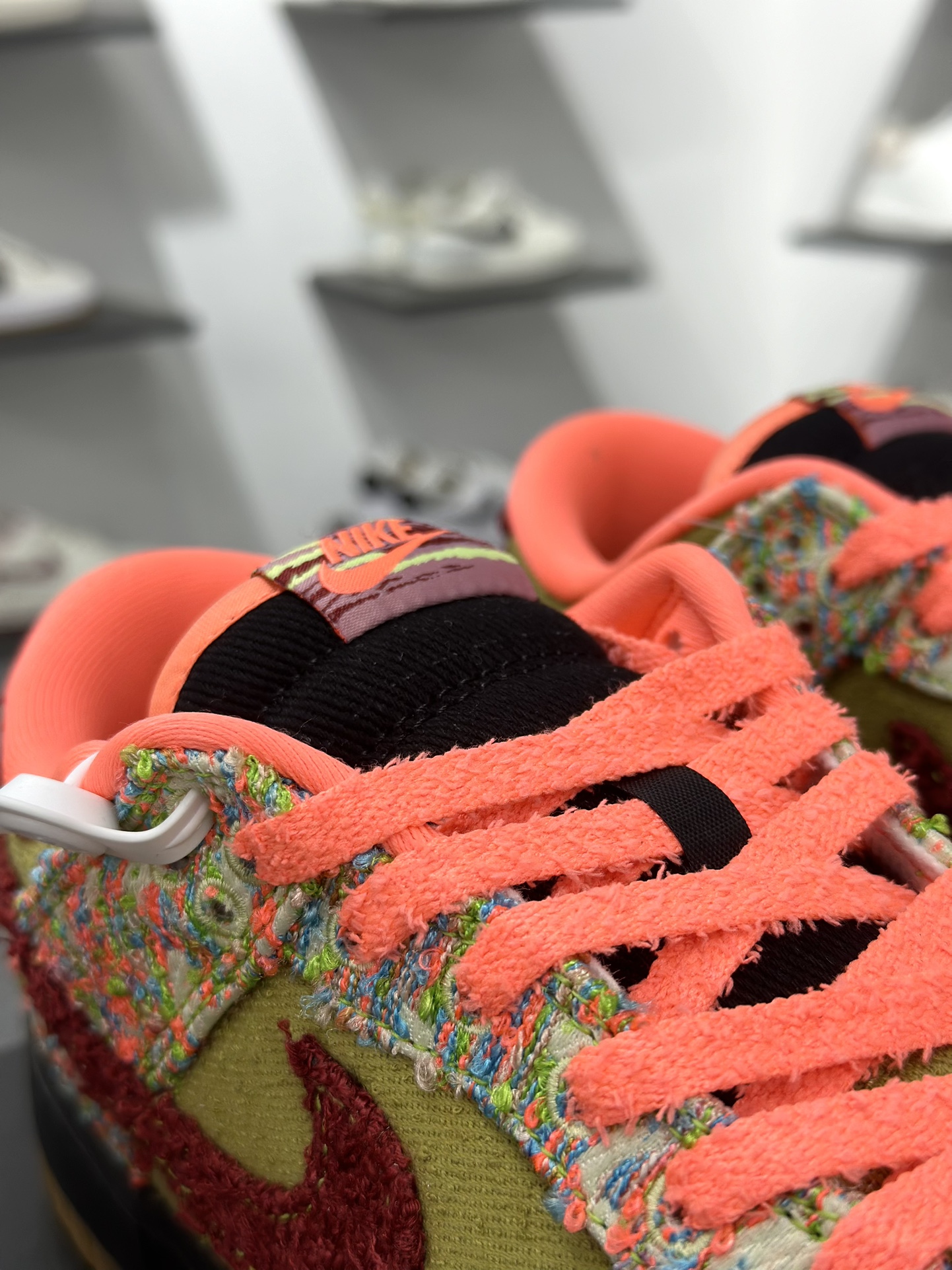 NK Dunk Low 极限压缩利润空间 IB2263-300