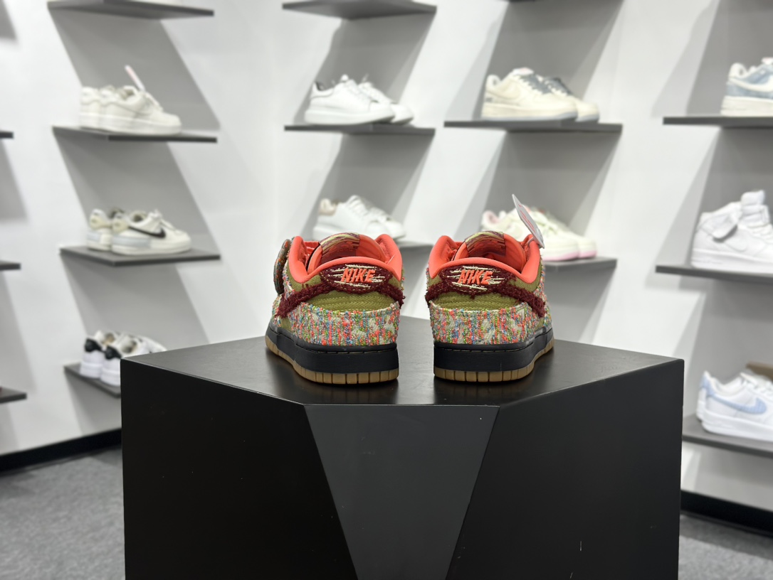 NK Dunk Low 极限压缩利润空间 IB2263-300