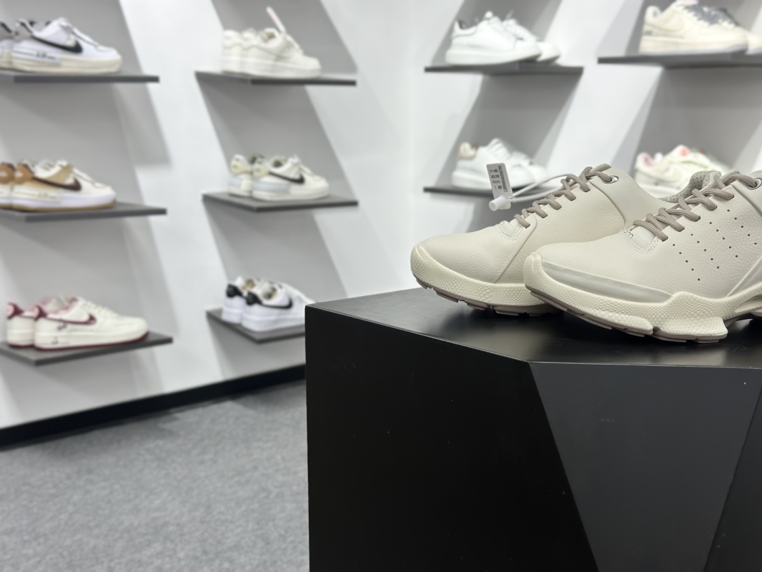 280 ecco爱步 Biom C 牛皮革 25秋复古舒适 低帮 老爹鞋 女款 冰白色 80046350412