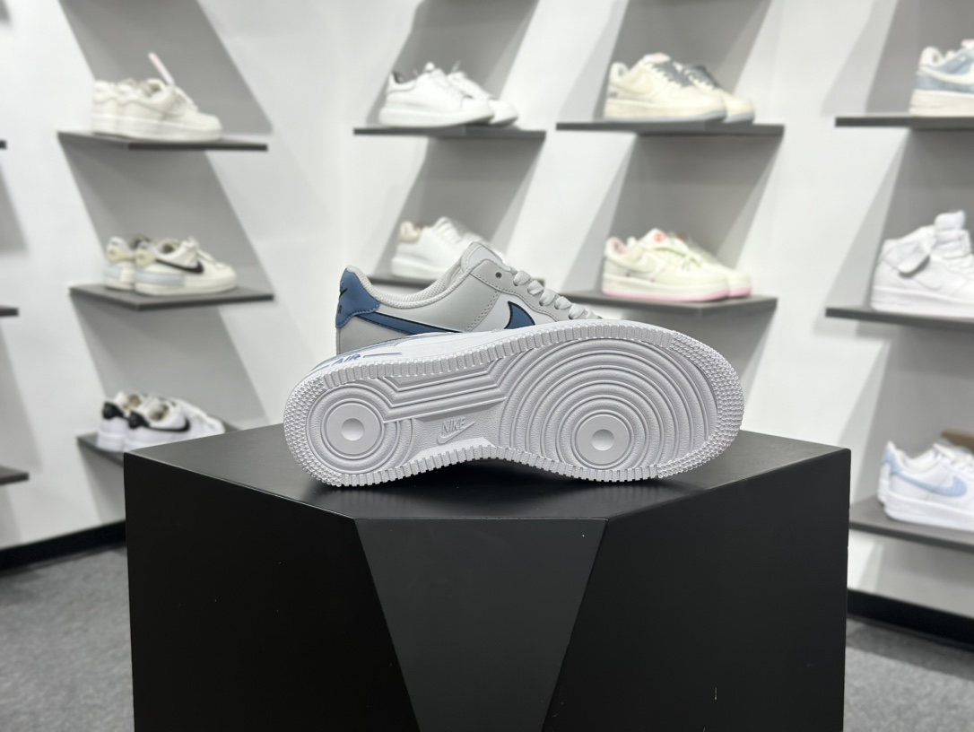 Air Force 1 Low 斯图西联名 ZH0316-137