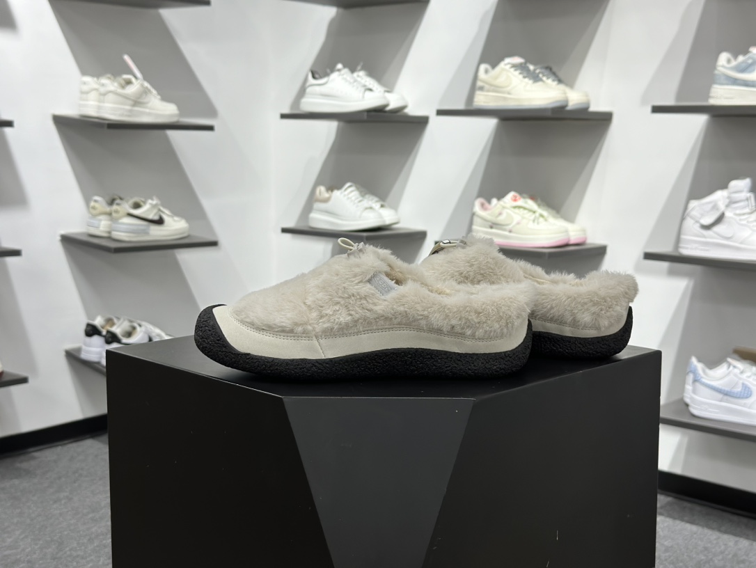 180 KEEN Howser 3 SLIDE 小熊掌 保暖舒适 防滑 低帮 生活休闲鞋 女款 1022258-Chinese UA Cheap High Quatity Brand Clothes Bags handbags Sneakers wholesale wholesaler seller from China Factory suppliers Fashion Clothing Shoes best Quality Beautiful Price 180 KEEN Howser 3 SLIDE 小熊掌 保暖舒适 防滑 低帮 生活休闲鞋 女款 1022258