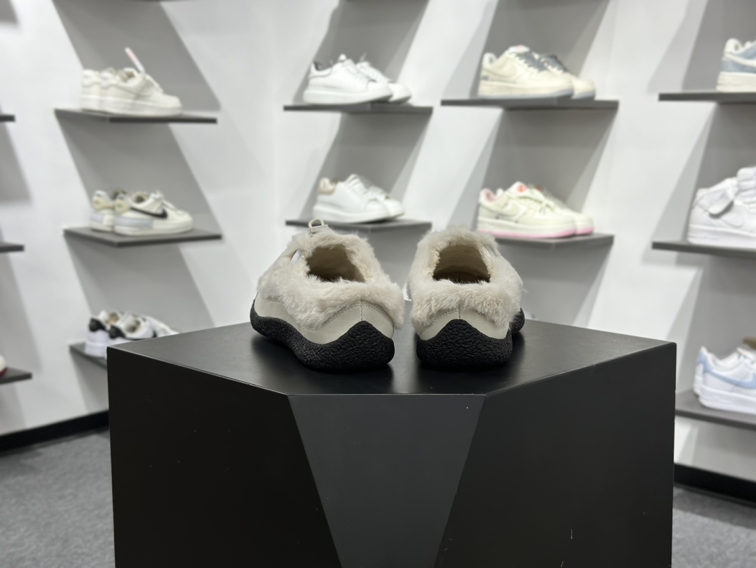 180 KEEN Howser 3 SLIDE 小熊掌 保暖舒适 防滑 低帮 生活休闲鞋 女款 1022258-Chinese UA Cheap High Quatity Brand Clothes Bags handbags Sneakers wholesale wholesaler seller from China Factory suppliers Fashion Clothing Shoes best Quality Beautiful Price 180 KEEN Howser 3 SLIDE 小熊掌 保暖舒适 防滑 低帮 生活休闲鞋 女款 1022258