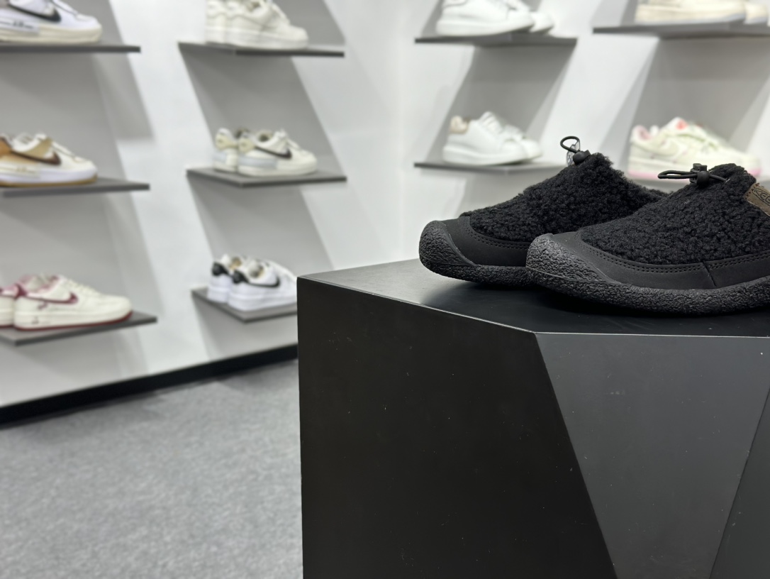 180 KEEN Howser 3 Slide 麋鹿色小羊蹄舒适一脚蹬生活休闲鞋 1029435