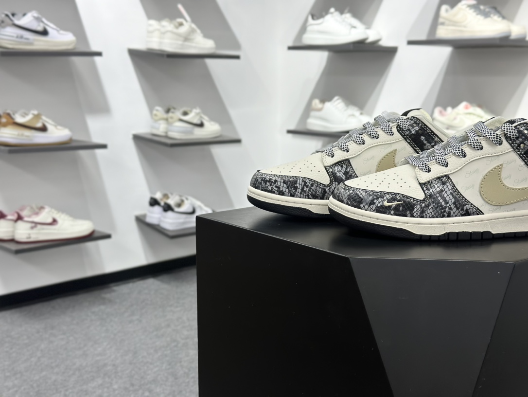 NK Dunk Low Retro ”DIY高端定制” Sup印字米黑蛇纹钩 低帮休闲运动板鞋 XS6089-636