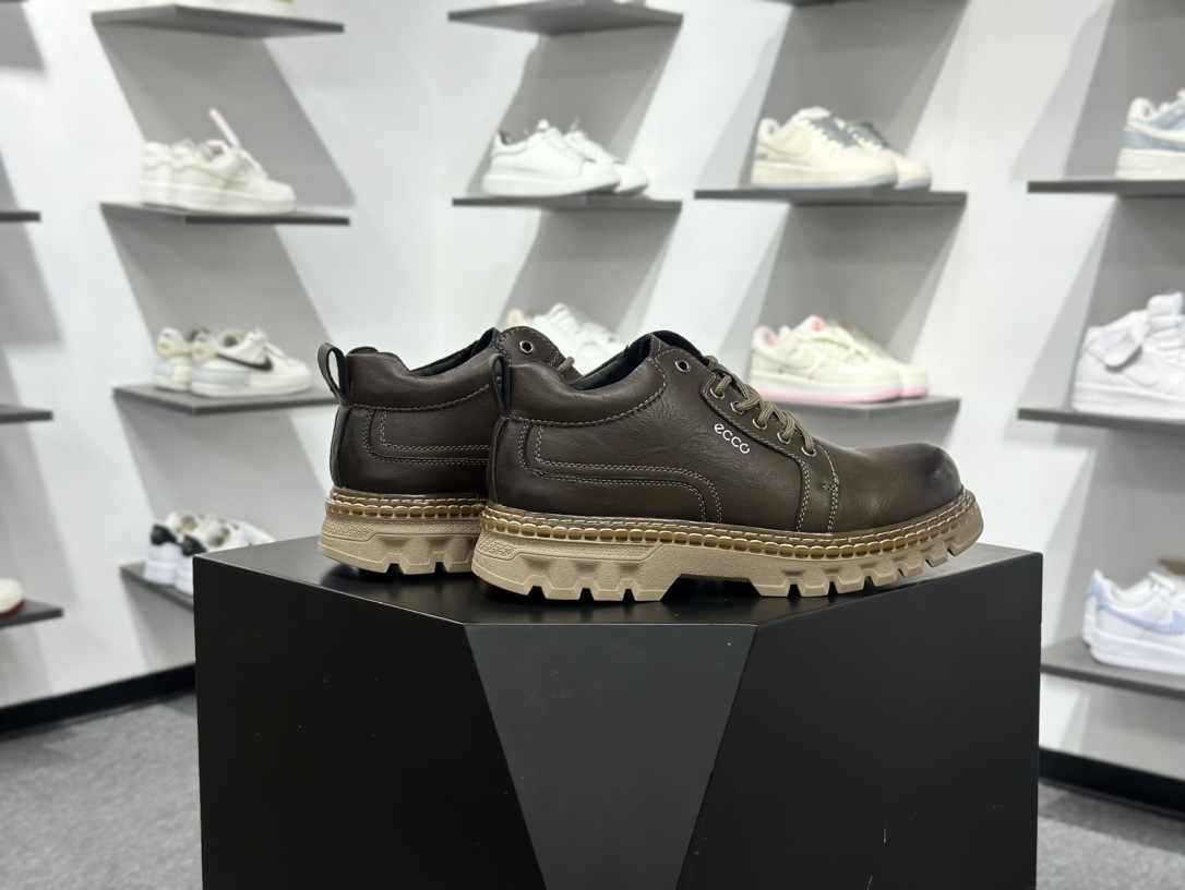 280 Ecco爱步男鞋2025年新款 拼接板鞋拼色 800874