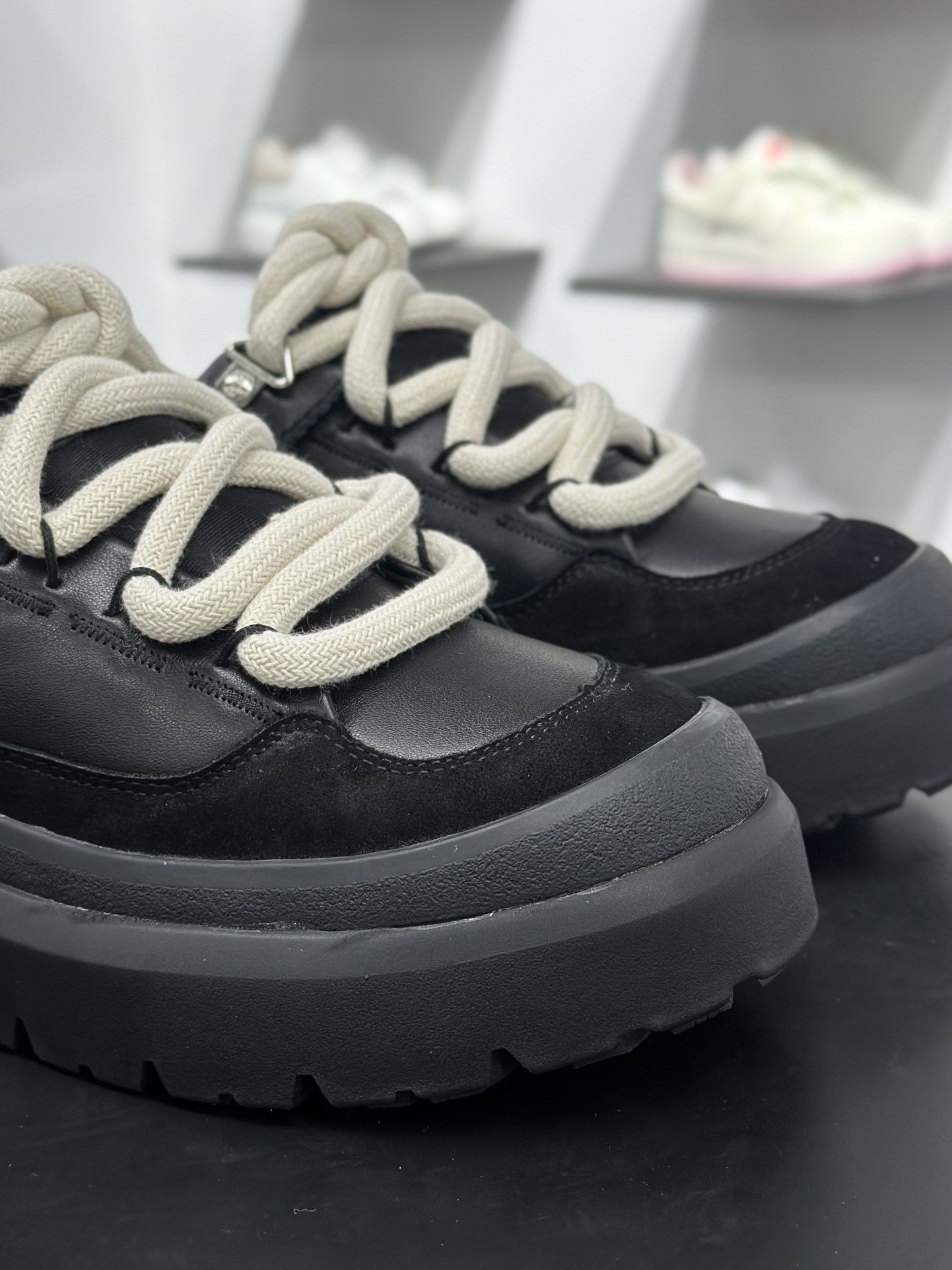 300 UGG Heritage 中性雪地靴 面包鞋 1170910-Chinese UA Cheap High Quatity Brand Clothes Bags handbags Sneakers wholesale wholesaler seller from China Factory suppliers Fashion Clothing Shoes best Quality Beautiful Price 300 UGG Heritage 中性雪地靴 面包鞋 1170910