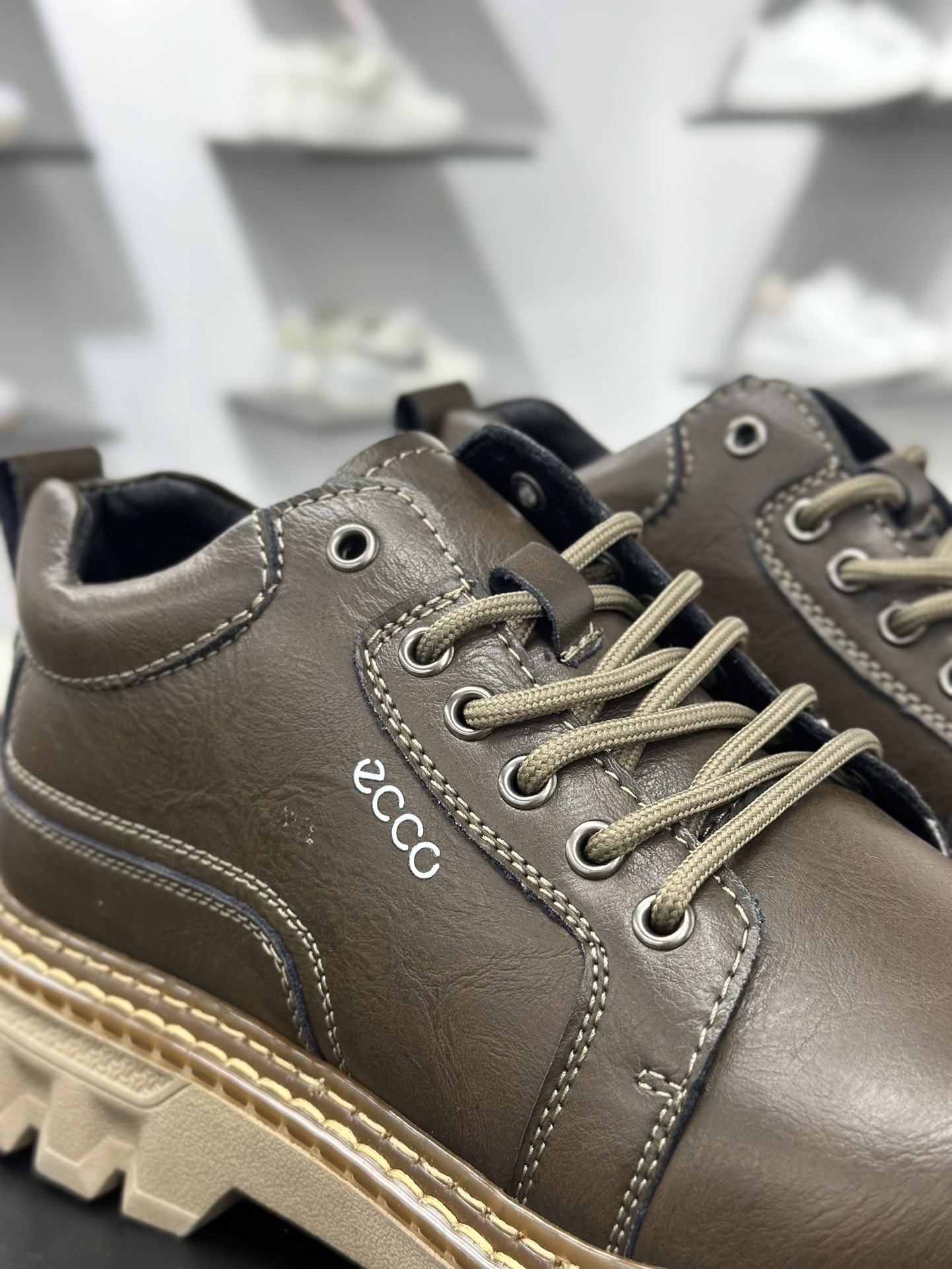 280 Ecco爱步男鞋2025年新款 拼接板鞋拼色 800874