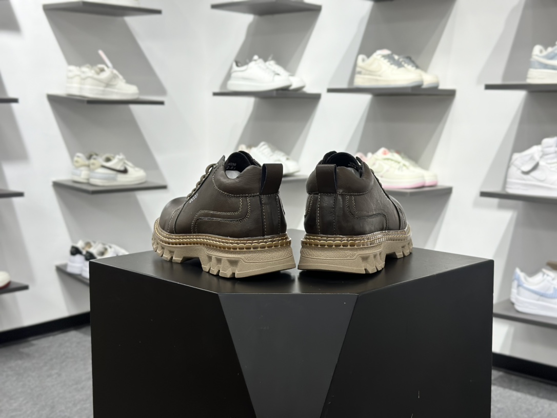 280 Ecco爱步男鞋2025年新款 拼接板鞋拼色 800874