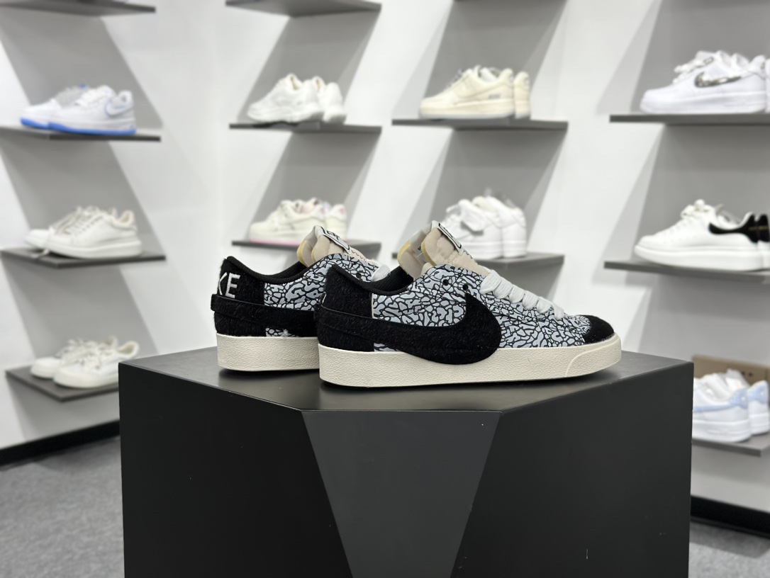 NK Blazer Low 77 JUMBO 复古经典开拓者 马年限定 DQ1471-131