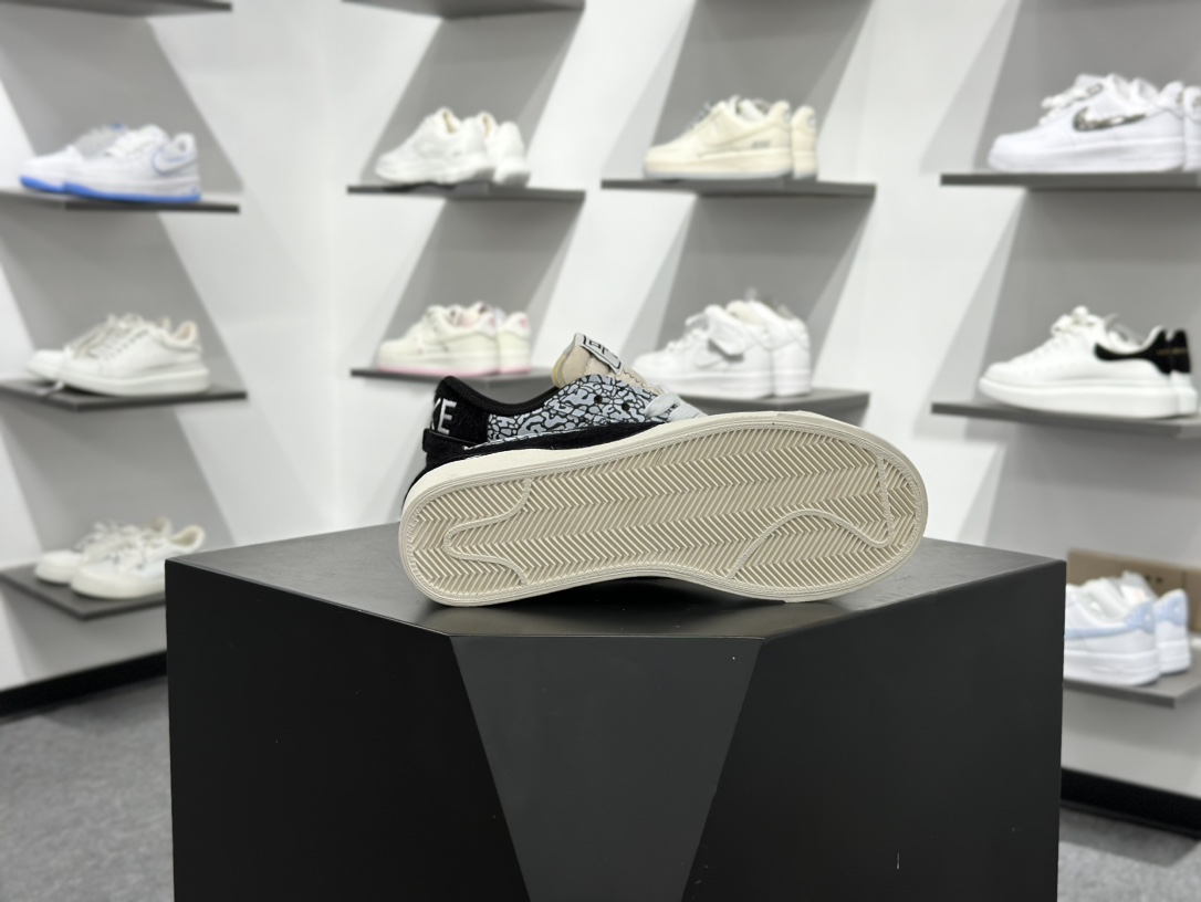 NK Blazer Low 77 JUMBO 复古经典开拓者 马年限定 DQ1471-131