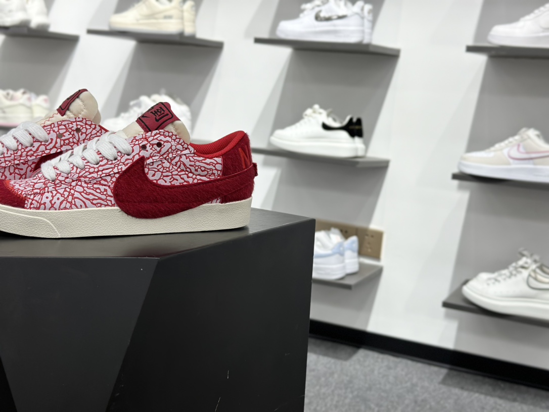 NK Blazer Low 77 JUMBO 复古经典开拓者 马年限定 DQ1470-142