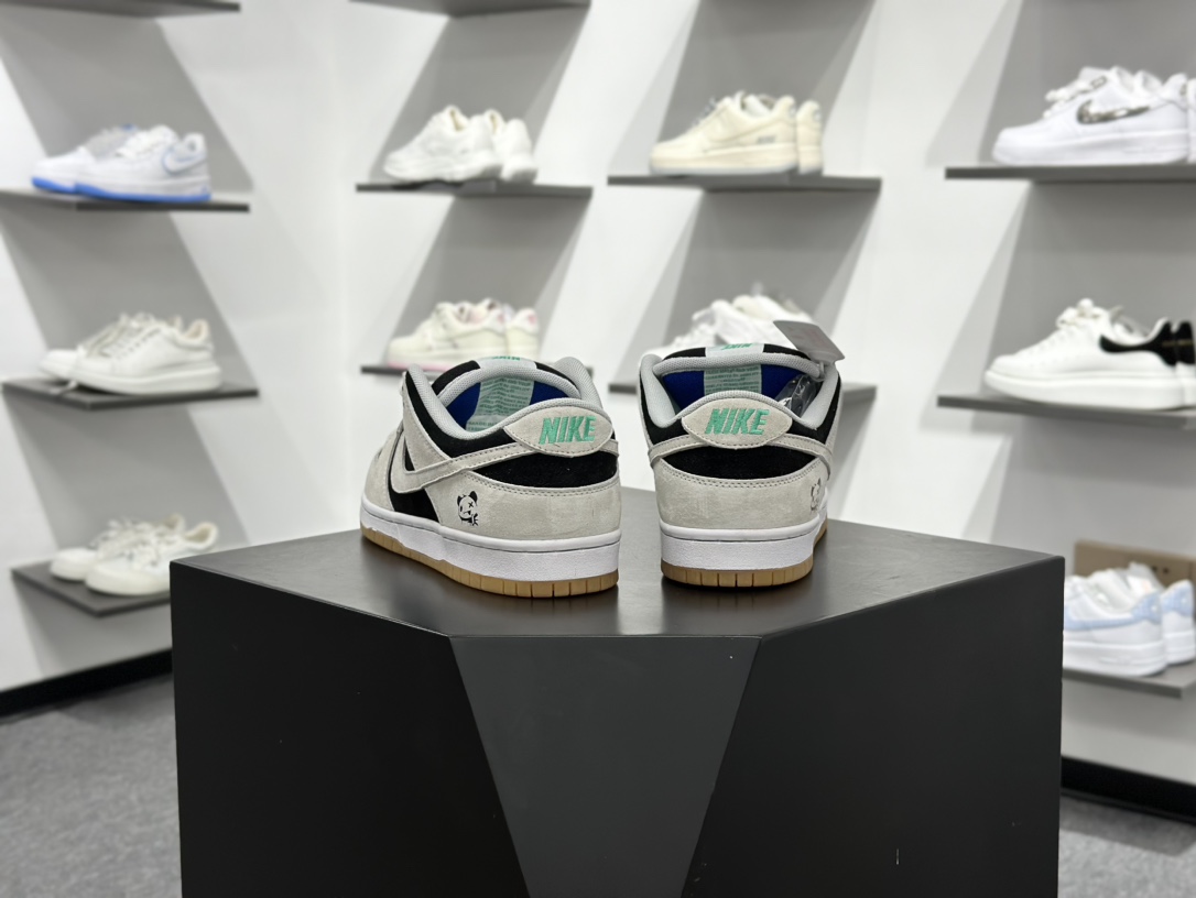 NIKE SB DUNK LOW PRO Dunk SB顾名思义 HF3704-001