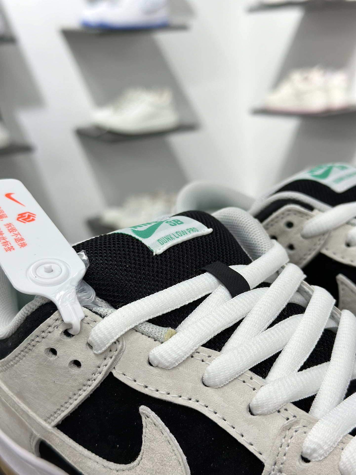 NIKE SB DUNK LOW PRO Dunk SB顾名思义 HF3704-001