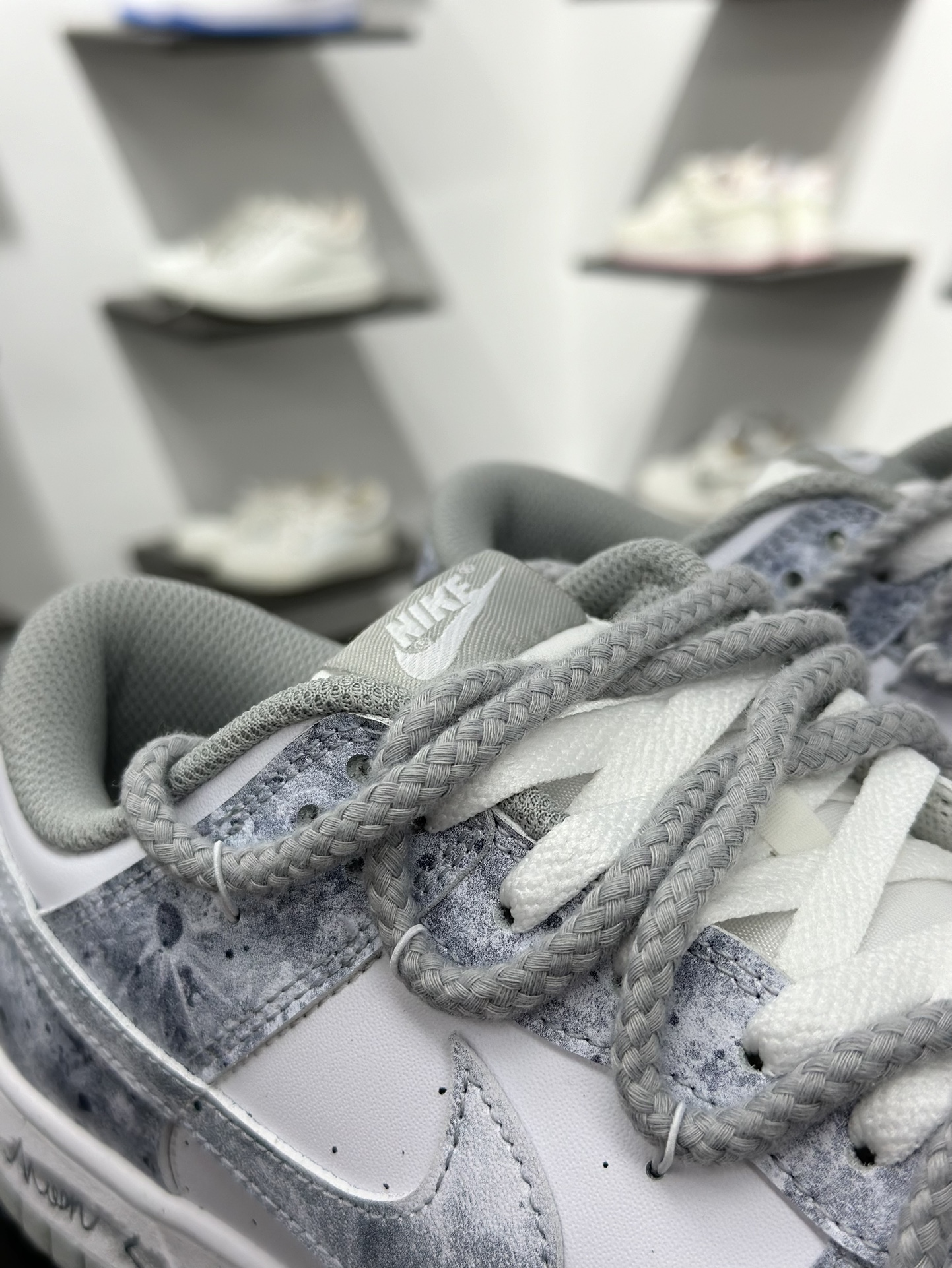 Nike SB Dunk Low 永夜星河 灰白 DD1873-113-莆田鞋,莆田鞋货源,高仿鞋,高仿鞋货源,安福档口,莆田高仿鞋,莆田鞋批发,高仿鞋批发,莆田高仿运动鞋,高仿运动鞋,莆田运动鞋 Nike SB Dunk Low 永夜星河 灰白 DD1873-113