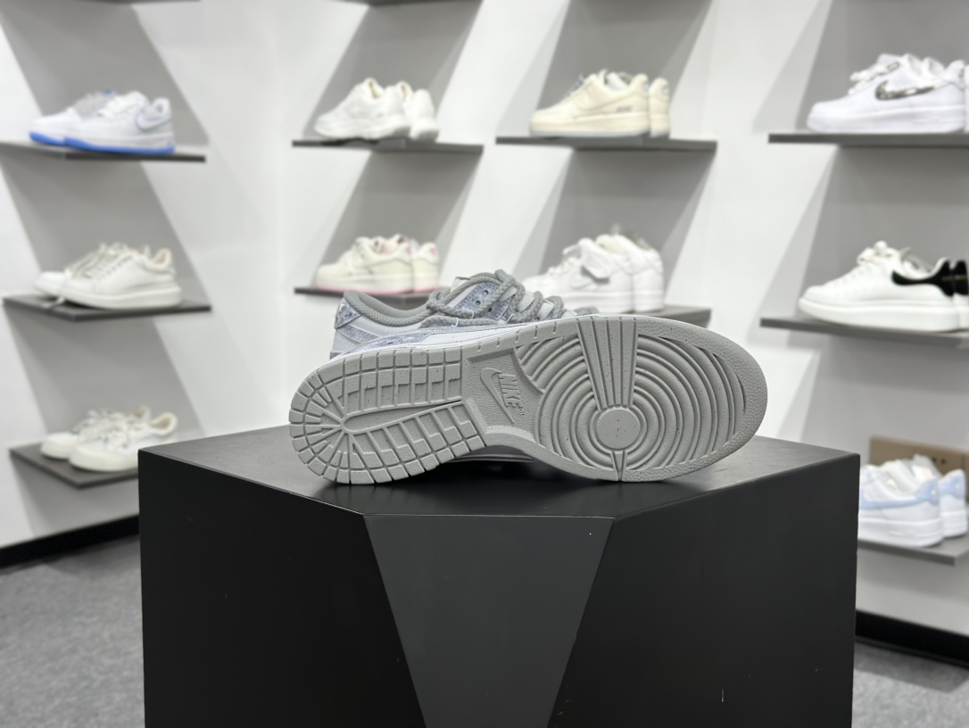 Nike SB Dunk Low 永夜星河 灰白 DD1873-113-莆田鞋,莆田鞋货源,高仿鞋,高仿鞋货源,安福档口,莆田高仿鞋,莆田鞋批发,高仿鞋批发,莆田高仿运动鞋,高仿运动鞋,莆田运动鞋 Nike SB Dunk Low 永夜星河 灰白 DD1873-113