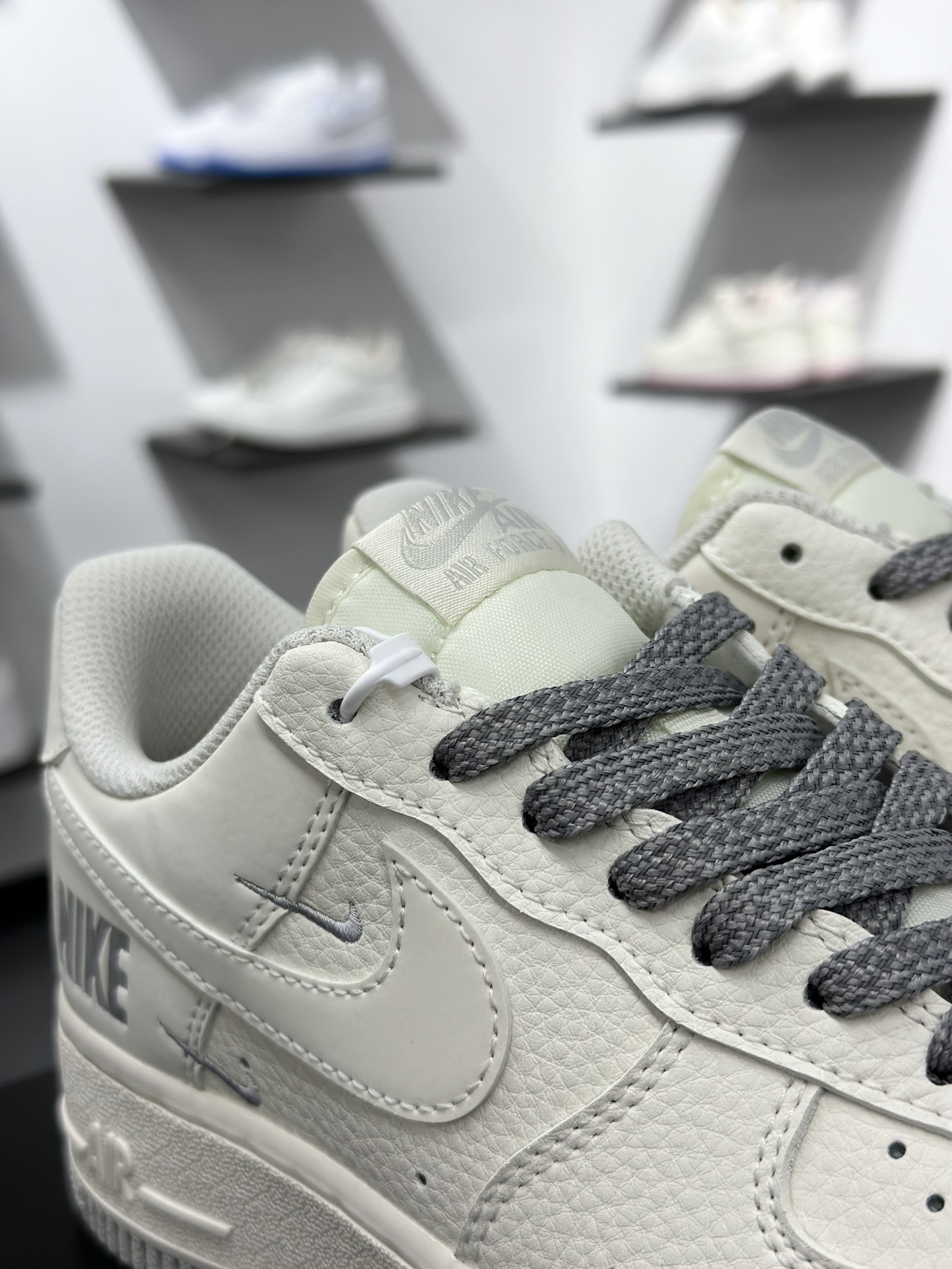 耐克Nike Air Force 1’07 Low 空军一号经典低帮百搭休闲运动板鞋 GX3167-107-莆田鞋,莆田鞋货源,高仿鞋,高仿鞋货源,安福档口,莆田高仿鞋,莆田鞋批发,高仿鞋批发,莆田高仿运动鞋,高仿运动鞋,莆田运动鞋 耐克Nike Air Force 1’07 Low 空军一号经典低帮百搭休闲运动板鞋 GX3167-107