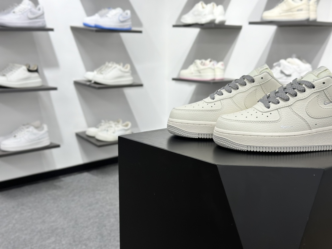 耐克Nike Air Force 1’07 Low 空军一号经典低帮百搭休闲运动板鞋 GX3167-107-莆田鞋,莆田鞋货源,高仿鞋,高仿鞋货源,安福档口,莆田高仿鞋,莆田鞋批发,高仿鞋批发,莆田高仿运动鞋,高仿运动鞋,莆田运动鞋 耐克Nike Air Force 1’07 Low 空军一号经典低帮百搭休闲运动板鞋 GX3167-107