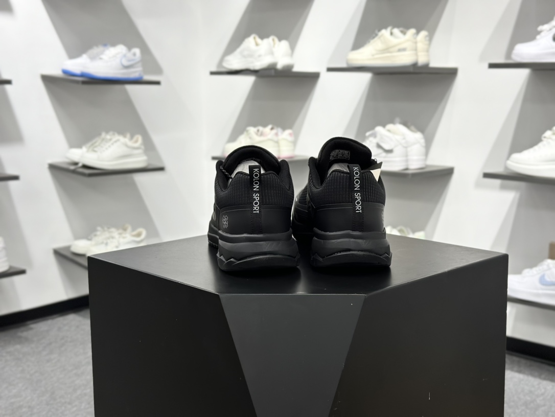 300 可隆KOLON SPORT 轻量休闲鞋缓震徒步登山鞋