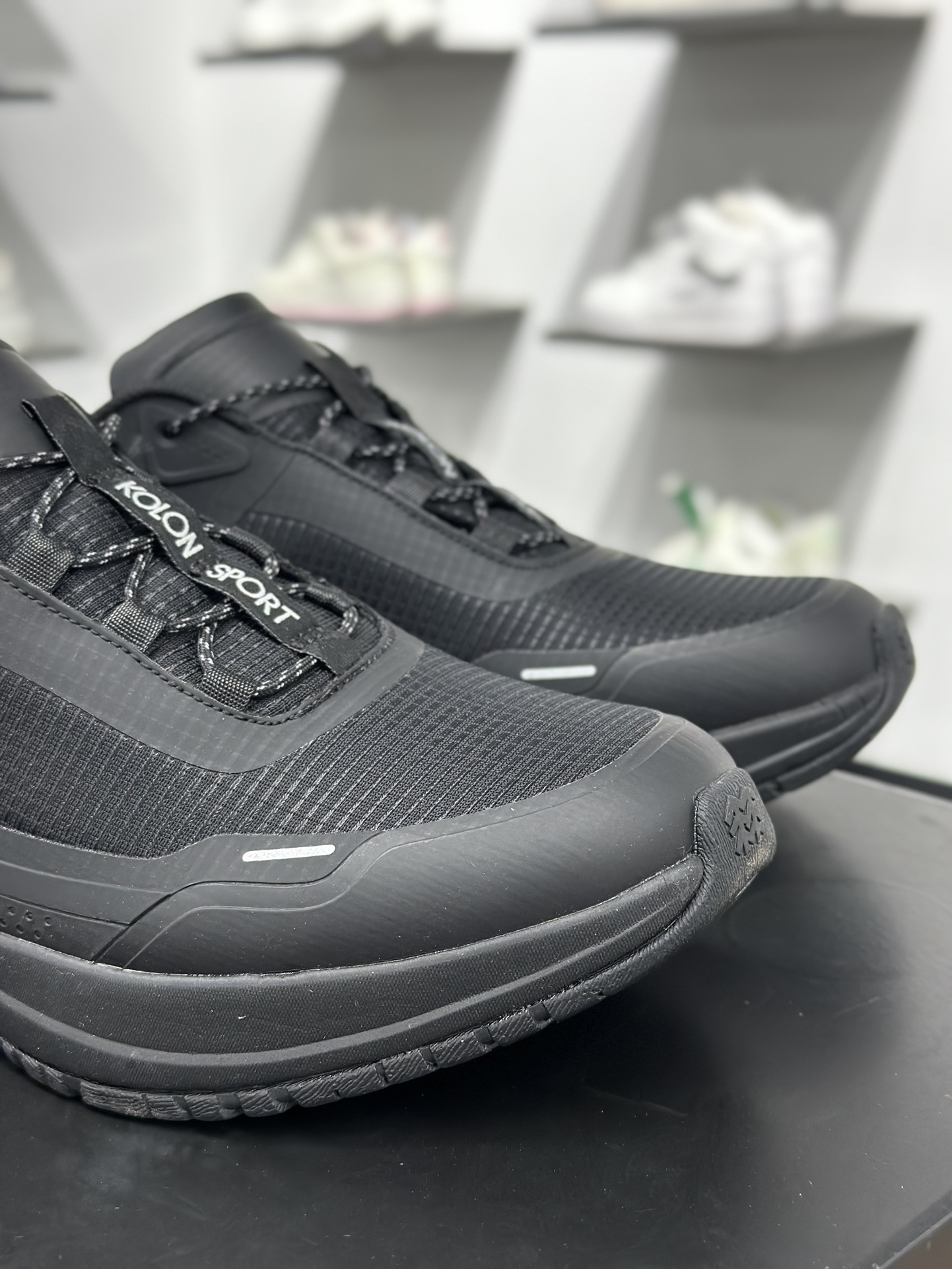 300 可隆KOLON SPORT 轻量休闲鞋缓震徒步登山鞋