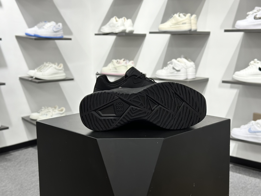 300 可隆KOLON SPORT 轻量休闲鞋缓震徒步登山鞋