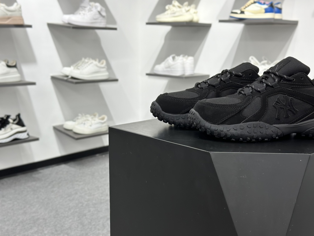 200 MLB TROPHY VINTAGE LT 纽约洋基队 潮流时尚厚底运动鞋 3ASXT051N818