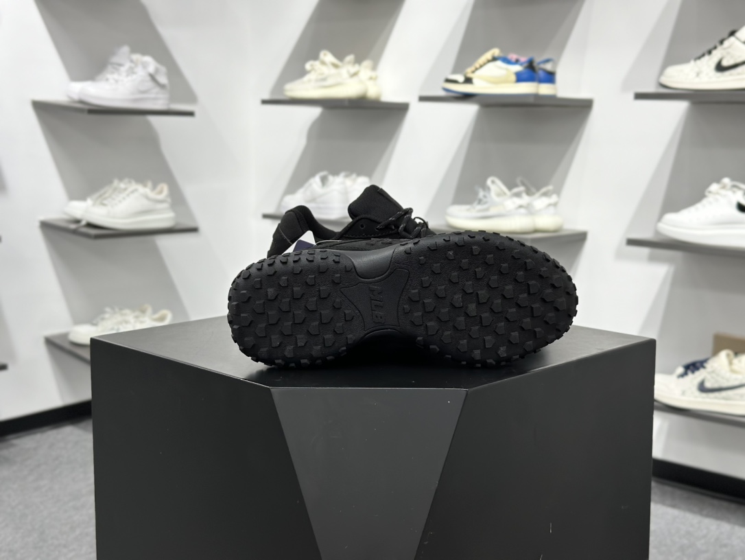 200 MLB TROPHY VINTAGE LT 纽约洋基队 潮流时尚厚底运动鞋 3ASXT051N818