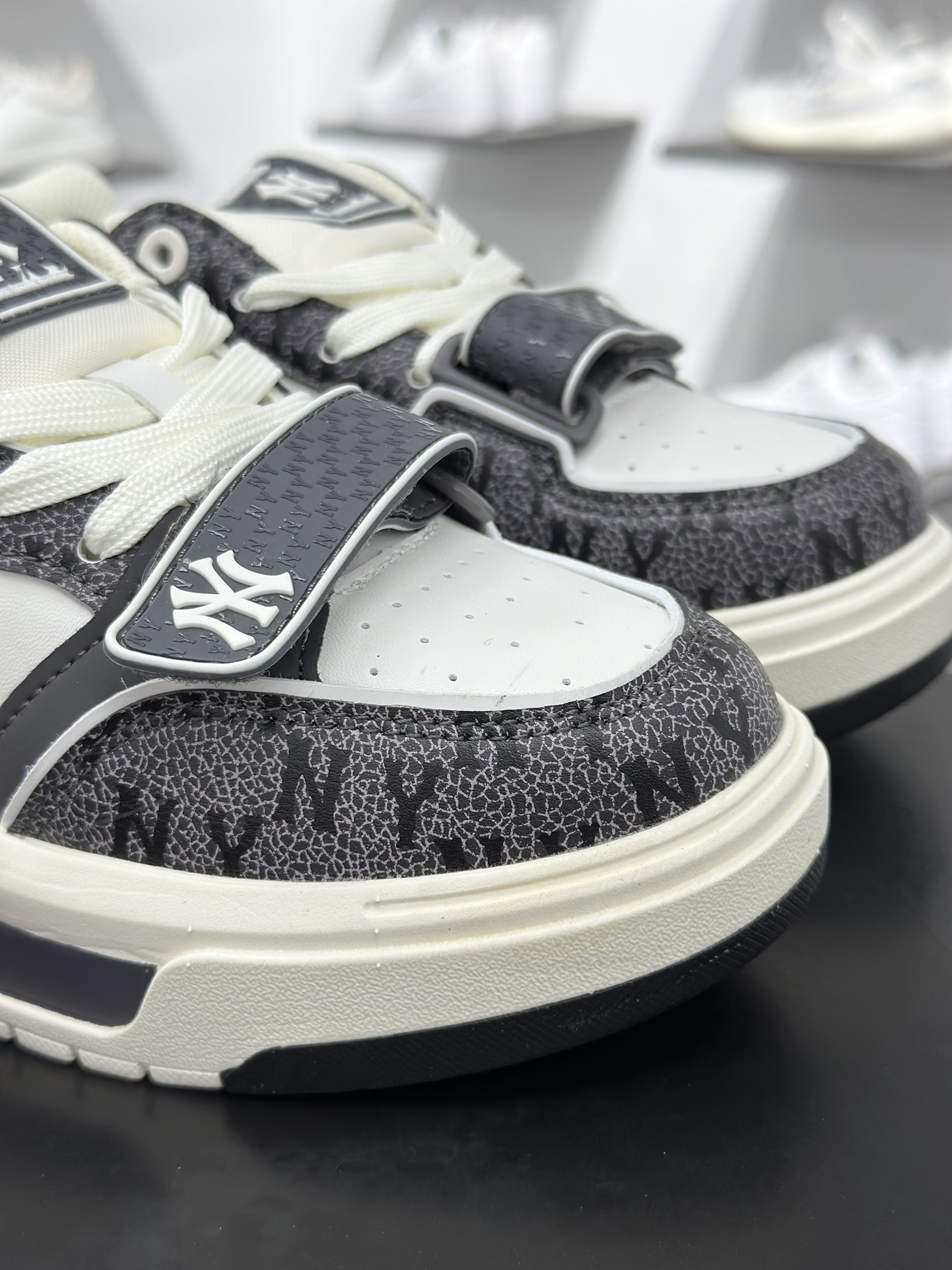 180 MLB TROPHY VINTAGE LT 纽约洋基队 潮流时尚厚底运动鞋