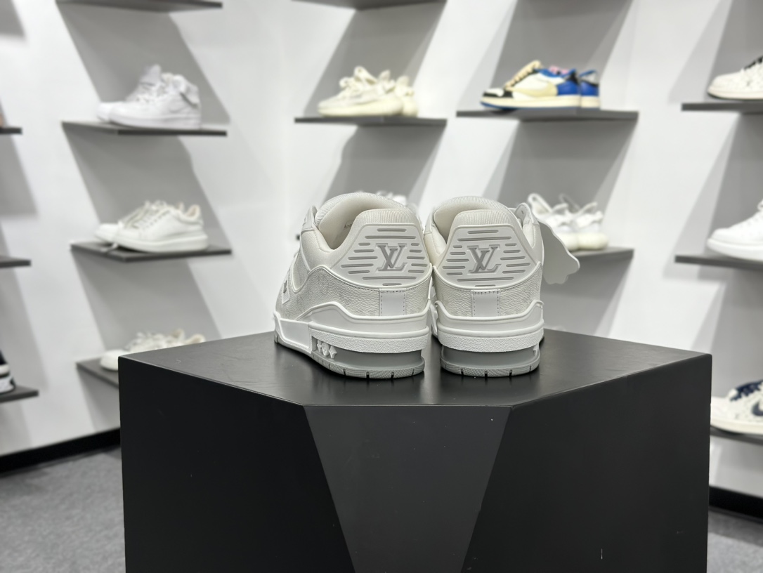 500 Louis vuitton Trainer Sneaker Low 路易威登 休闲运动文化百搭板鞋