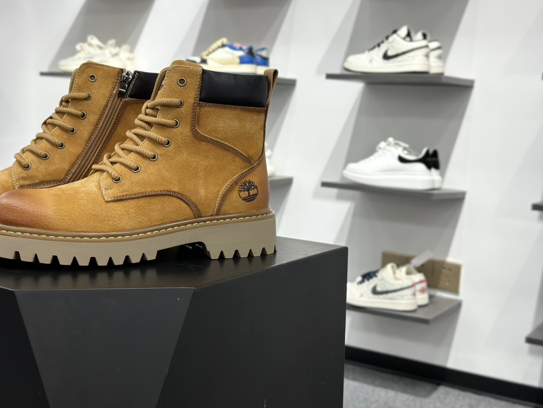 280 Timberland添柏岚/天伯伦 2025秋冬新品（毛绒内里 保暖锁热） 秋冬必备户外休闲大黄靴系列 TB10053