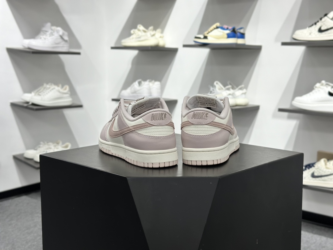 NIKE DUNK LOW 耐克 低帮休闲运动板鞋原装头层材料 用料绝不含糊 独家版型蒸餾加工帶來的是更好的视觉和脚感体验 清洁度 电绣工艺 皮料切割干净无任何毛边 细节完美 IM6572 602 尺码:36-40 编码：dh23497