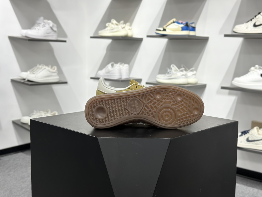 Adidas Handball Spezial 阿迪达斯经典款牛皮复古休闲板鞋 姜黄白生胶 KI5939