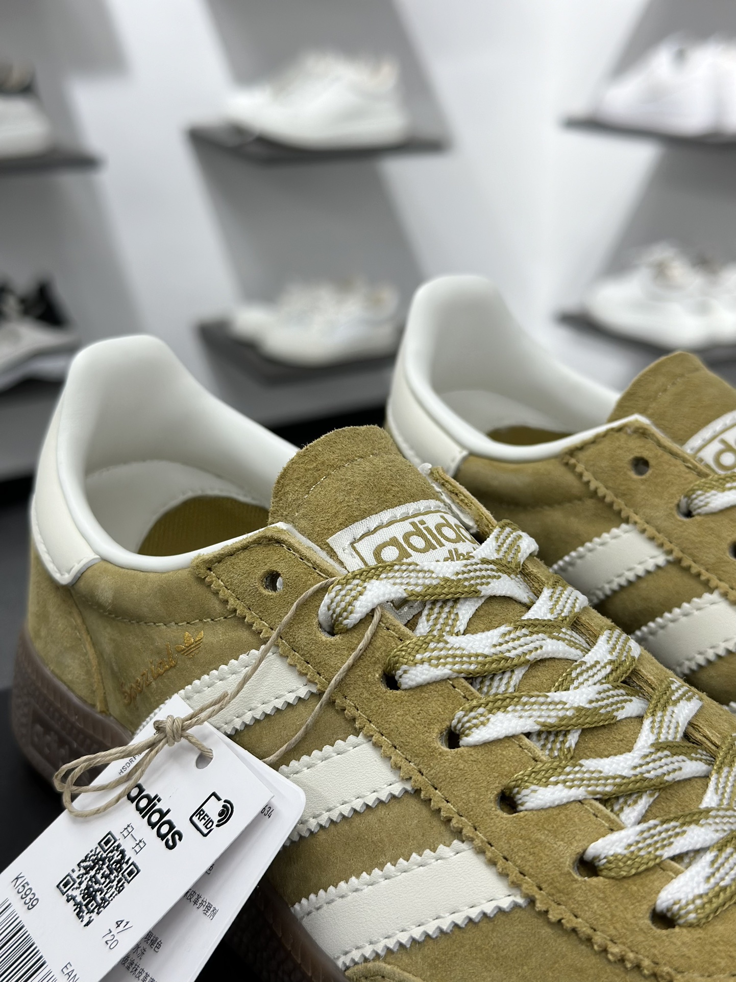 Adidas Handball Spezial 阿迪达斯经典款牛皮复古休闲板鞋 姜黄白生胶 KI5939