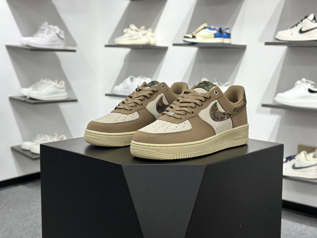 Nike AIR FORCE 1’07 IO9803-200