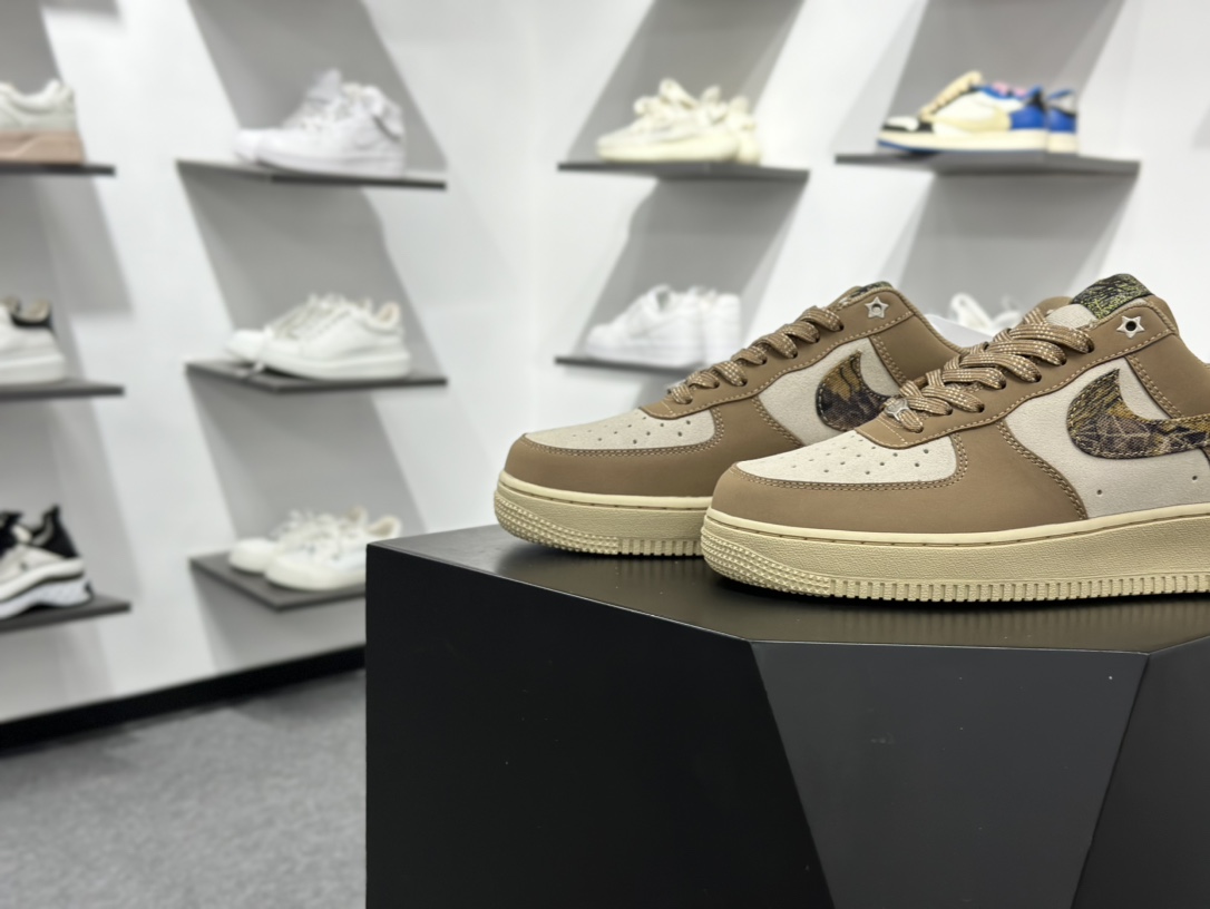 Nike AIR FORCE 1'07 IO9803-200