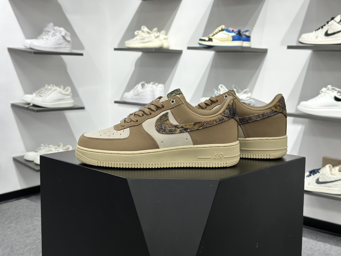 Nike AIR FORCE 1'07 IO9803-200