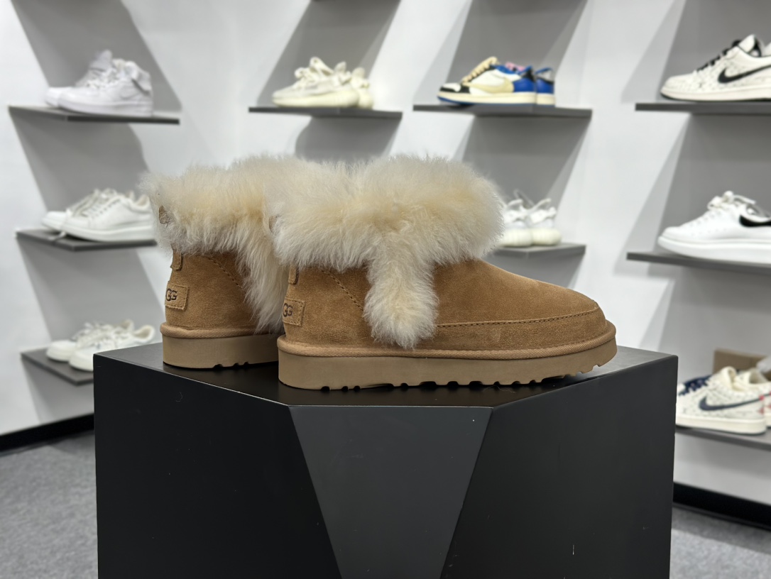 300 W CLASSIC ULTRA MINI CHALET 平台外贸专供 UGG 新款雪地靴 1173832