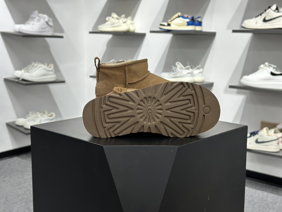 260 UGG Mini Zipper 栗色 新款厚底短筒侧拉链雪地靴 1178011