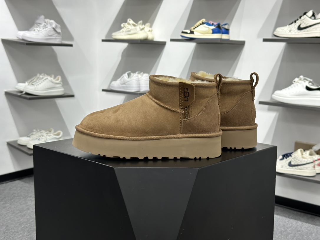 260 UGG Mini Zipper 栗色 新款厚底短筒侧拉链雪地靴 1178011