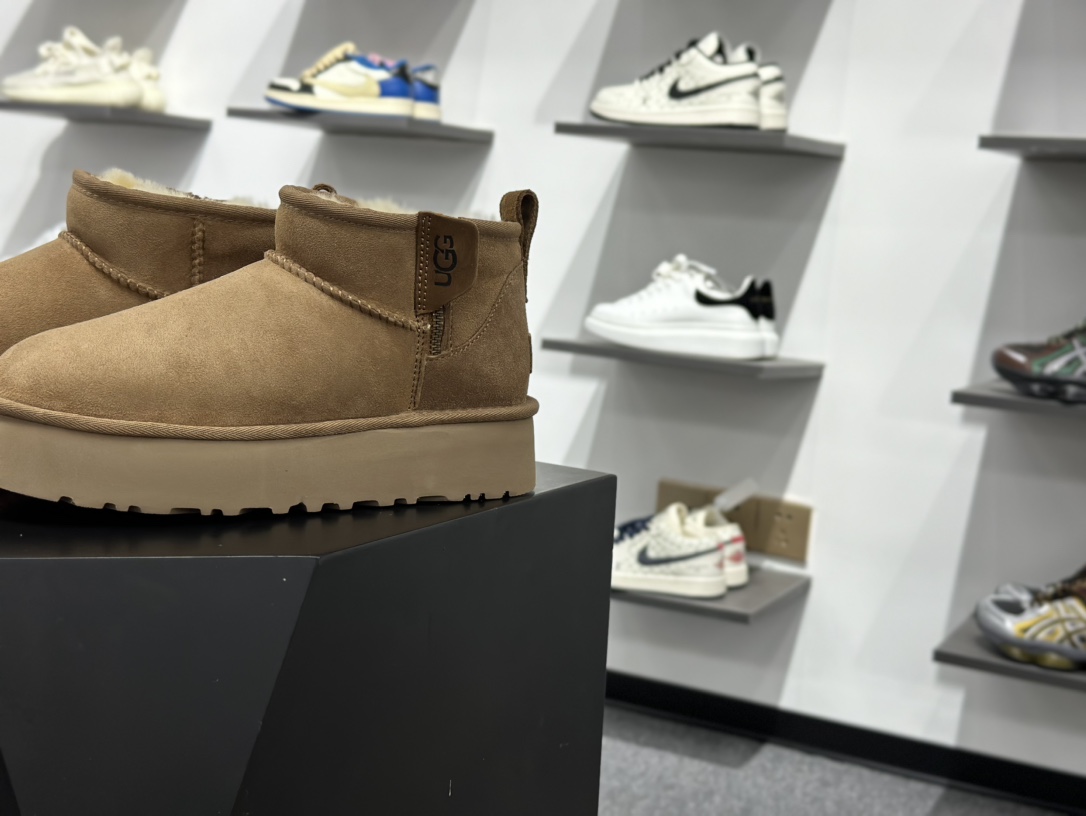 260 UGG Mini Zipper 栗色 新款厚底短筒侧拉链雪地靴 1178011