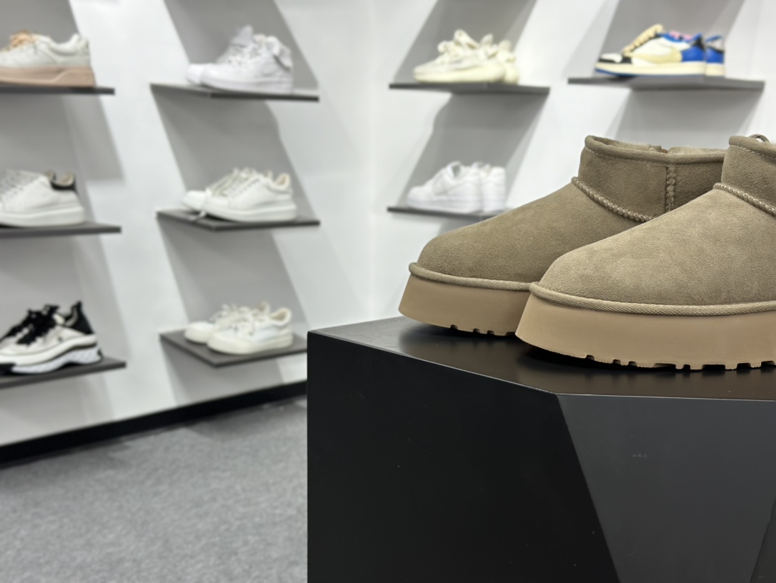 260 UGG Mini Zipper新款厚底短筒侧拉链雪地靴 1178011