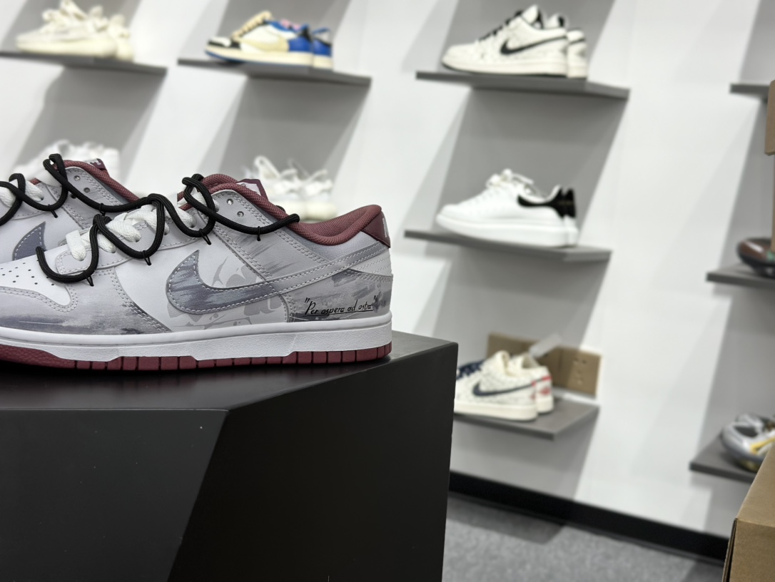 Nike SB Dunk Low 绑带 周年高端定制 低帮休闲板鞋 DV0833-112