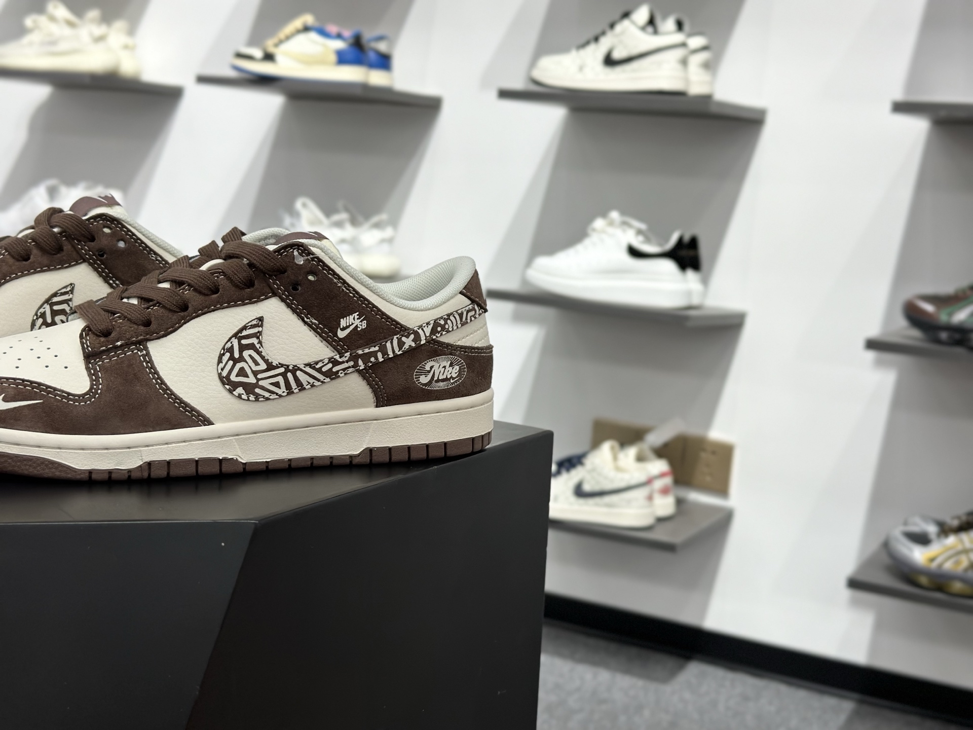 NIKE DUNK SB LOW 全新配色 定制Dunk SB顾名思义 XD1588-240