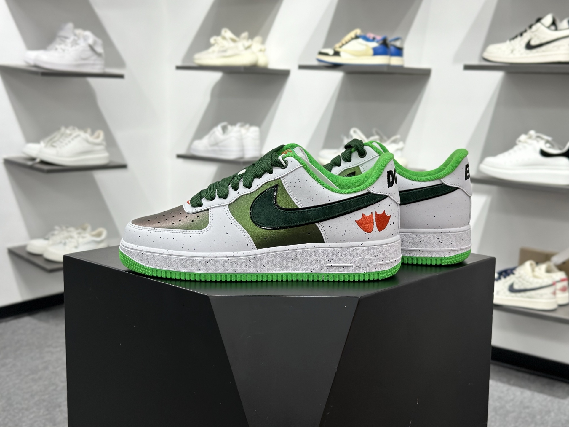 Nike Air Force 1 Low 07 x DOAF Air Force 1 Egg or Duck 白绿 IU7613-100