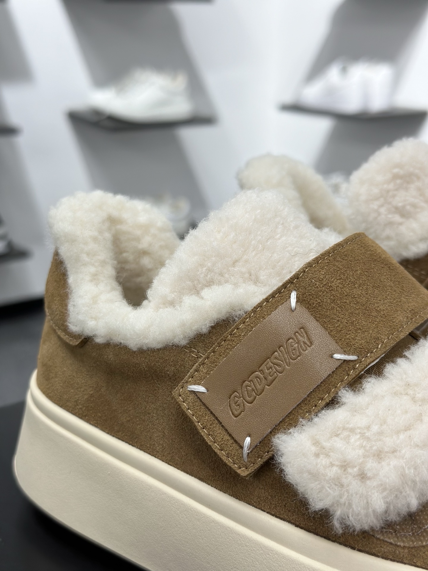 GG-CC GG-CC Chunky Low 厚底增高运动老爹鞋 G23Y6905