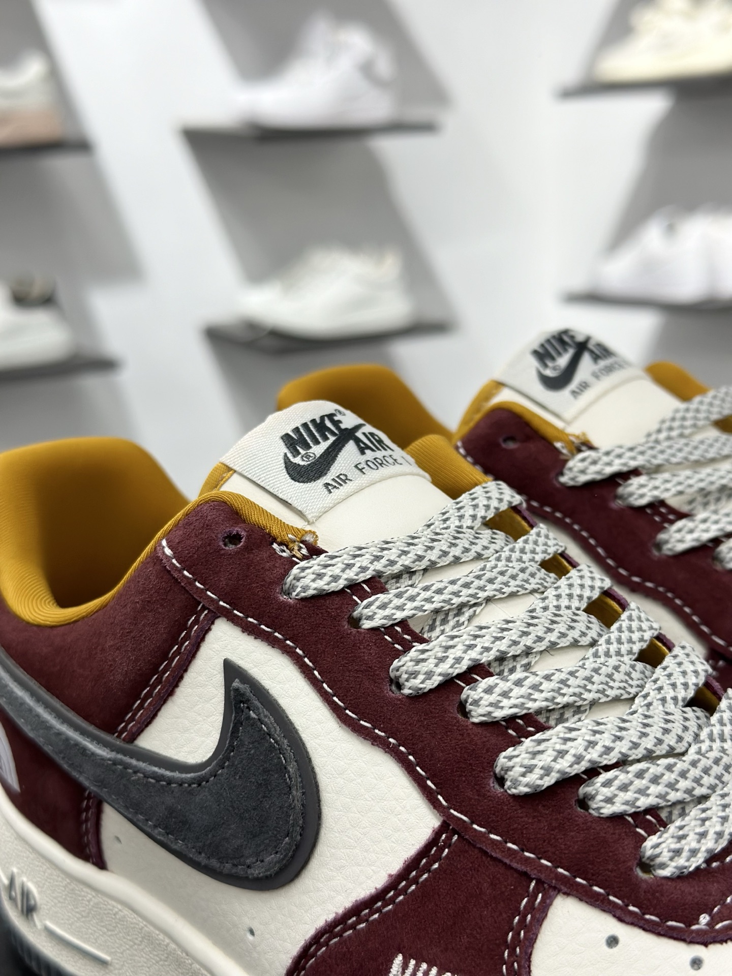 Nike Air Force 1 Low 07 x The North Face 红白灰小勾满天星 SS1979-006