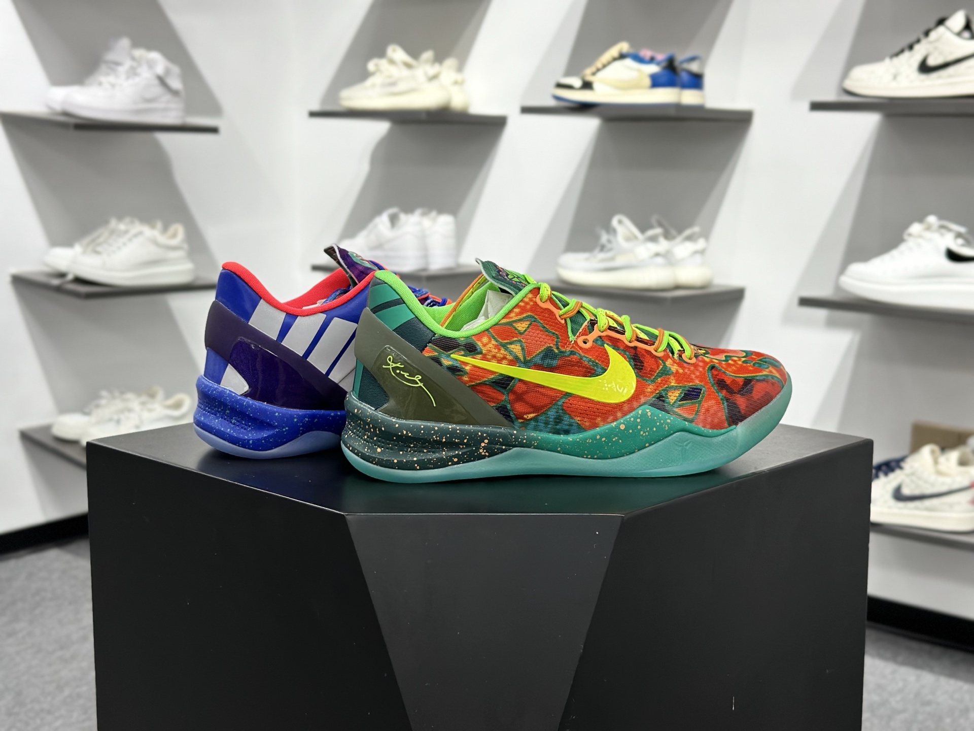NIKE KOBE 8 EASTER 科比八代 鸳鸯 橙蓝 HM9621-900