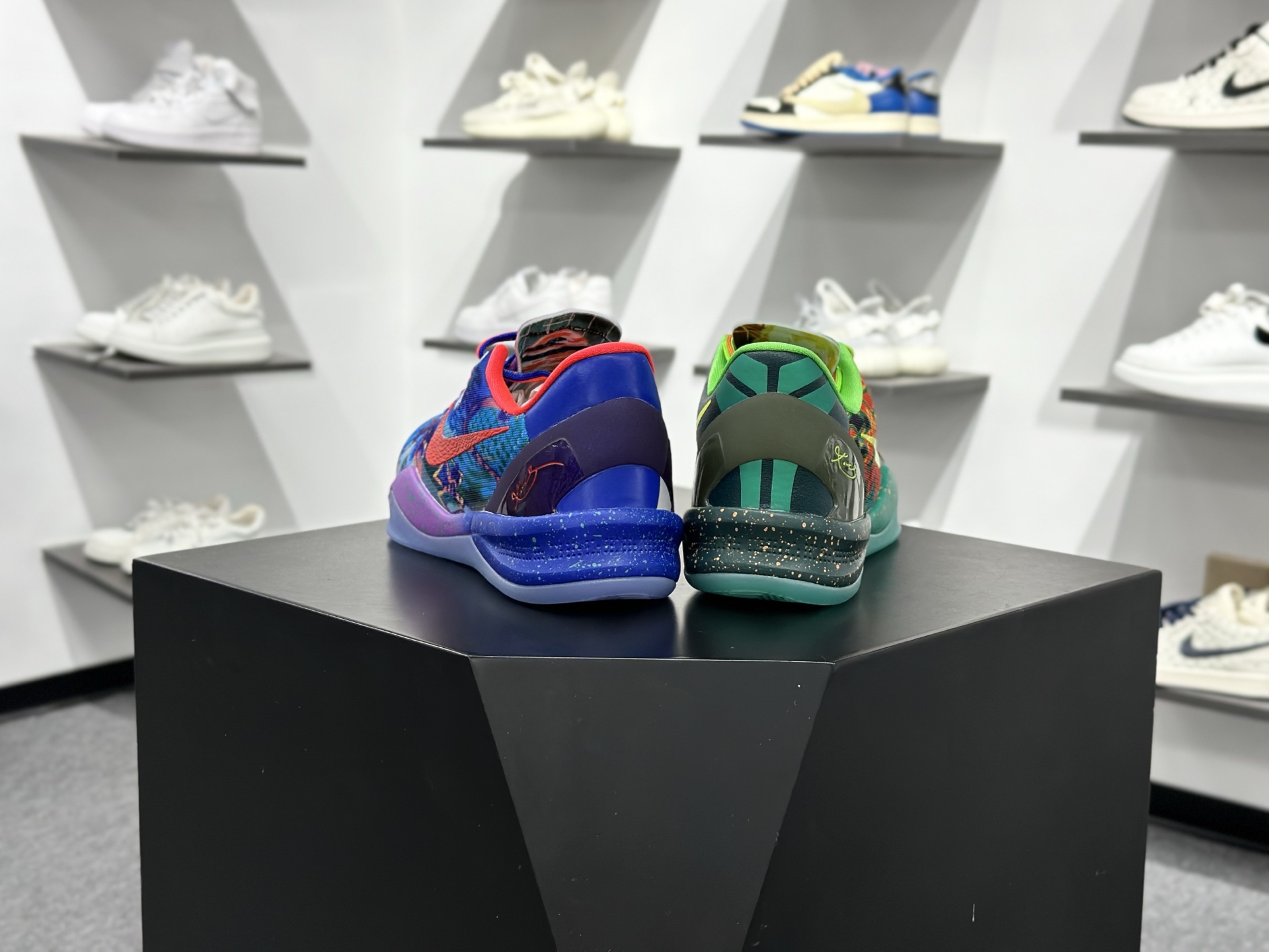 NIKE KOBE 8 EASTER 科比八代 鸳鸯 橙蓝 HM9621-900