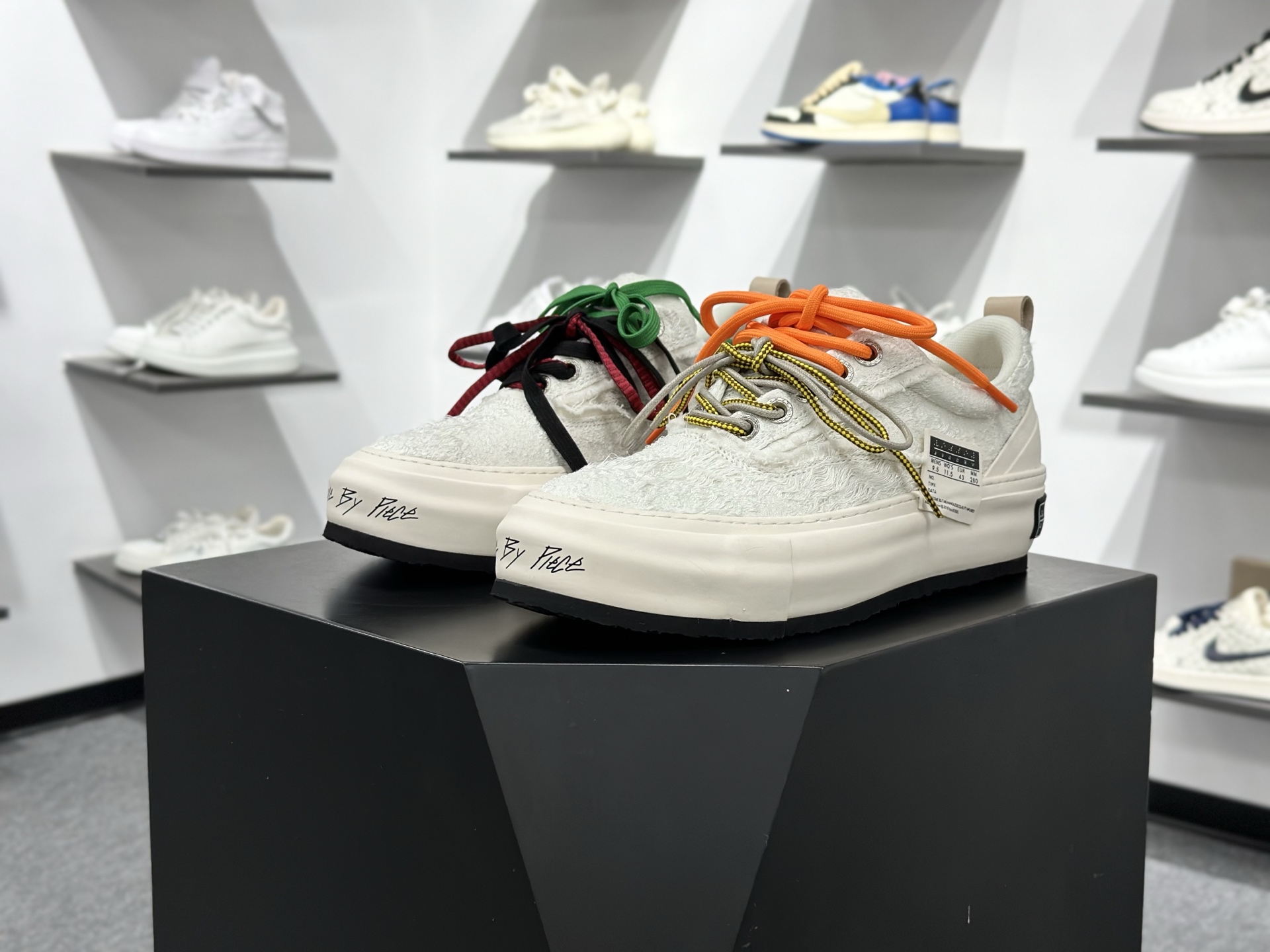 xVESSEL 雪花酥 美式 多巴胺 解构主义 街头风 撞色绑带 低帮 帆布鞋 男女同款 S24X36